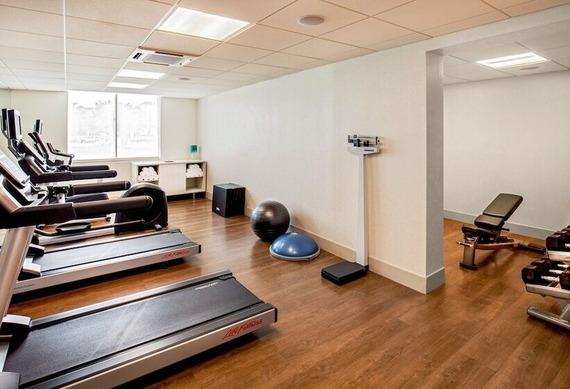 בית מלון כפרי Holiday Inn Express Chesapeake   Norfolk, An Ihg