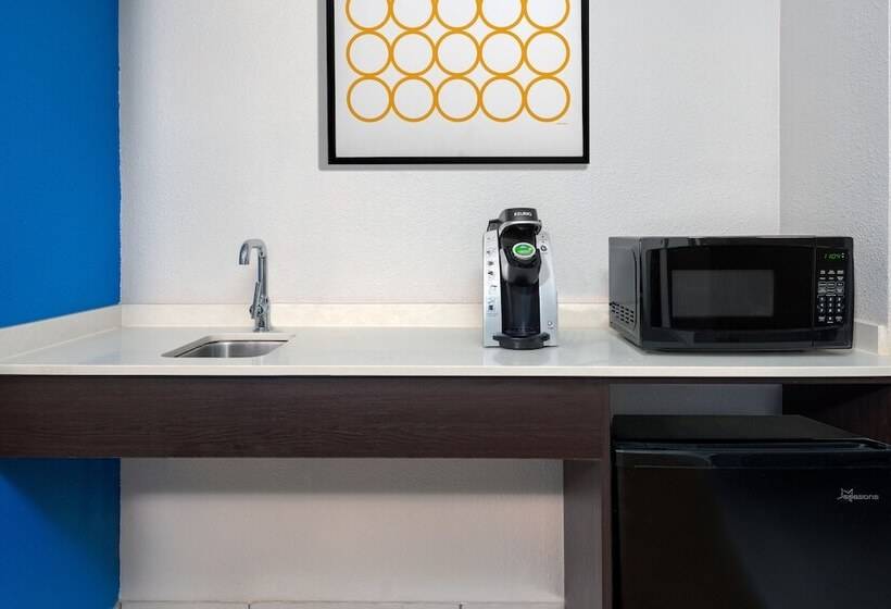 فندق Holiday Inn Express Miami Airport Doral Area, An Ihg