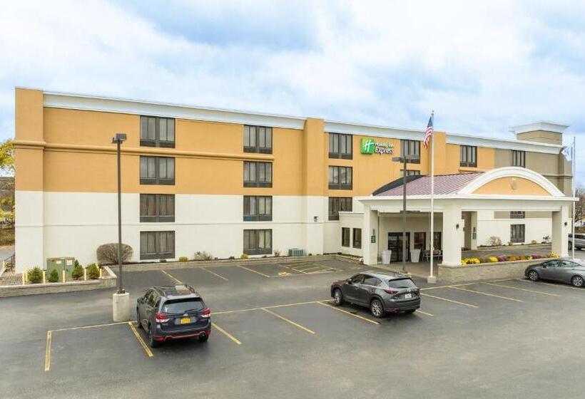 هتل Holiday Inn Express Rochester   Greece, An Ihg