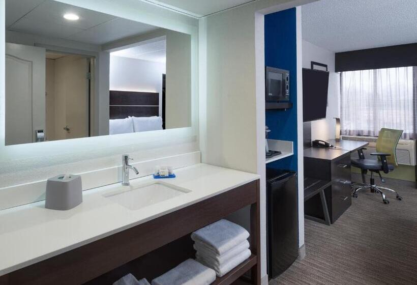 Отель Holiday Inn Express Rochester   Greece, An Ihg