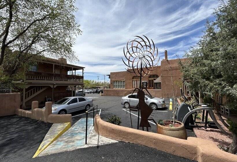 Отель Inn At Vanessie