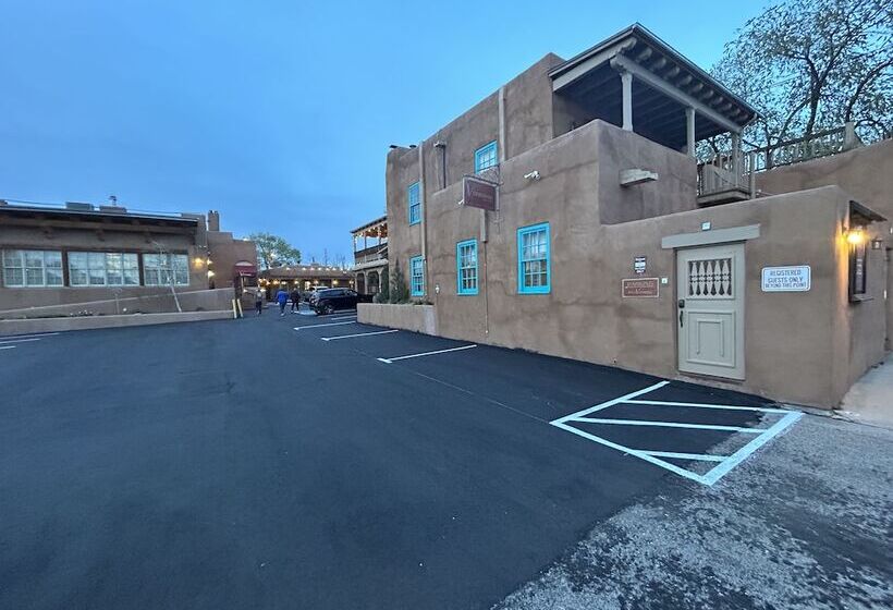 Отель Inn At Vanessie