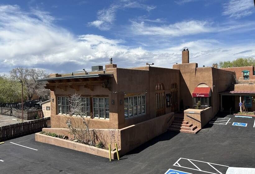 Отель Inn At Vanessie