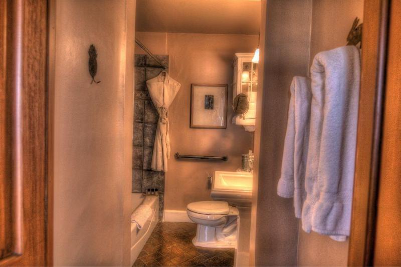 Отель Inn At Vanessie