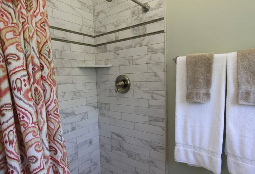 호텔 Kelley & Young Wine Garden Inn