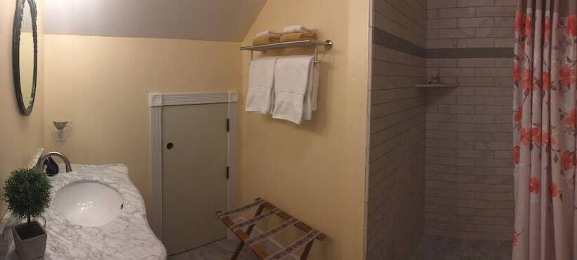 호텔 Kelley & Young Wine Garden Inn