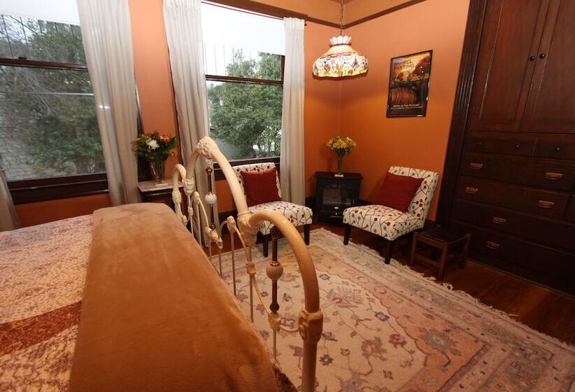 호텔 Kelley & Young Wine Garden Inn