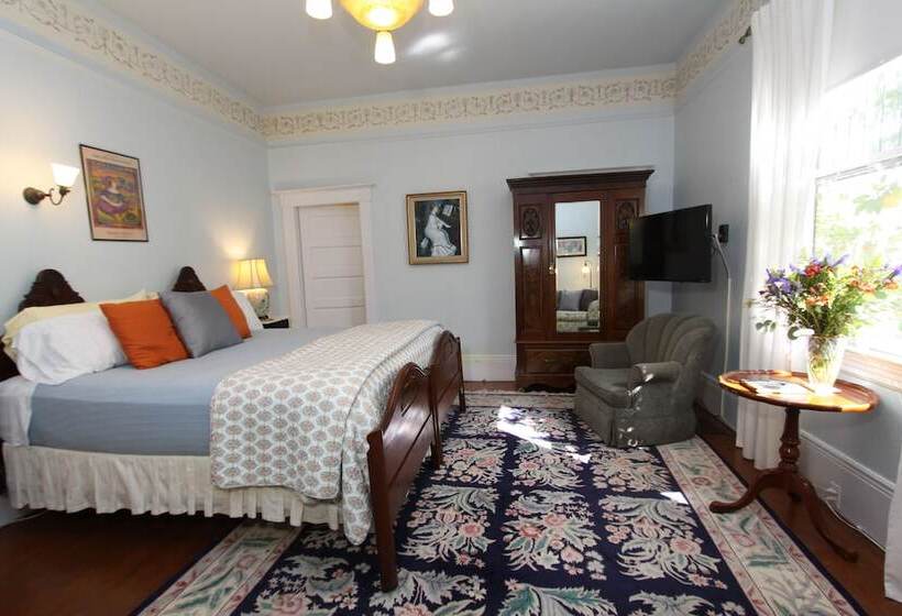 호텔 Kelley & Young Wine Garden Inn