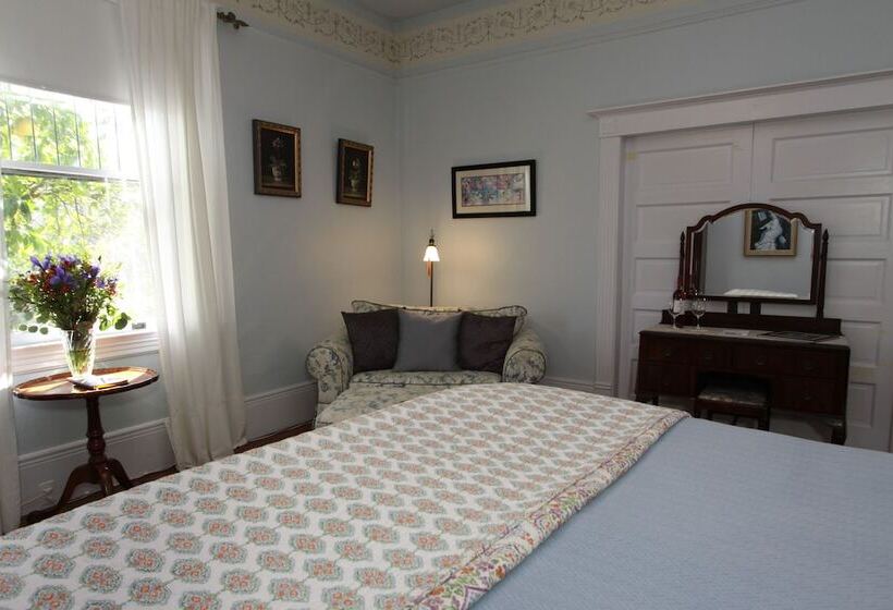 호텔 Kelley & Young Wine Garden Inn