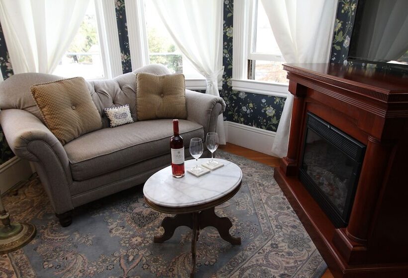 호텔 Kelley & Young Wine Garden Inn