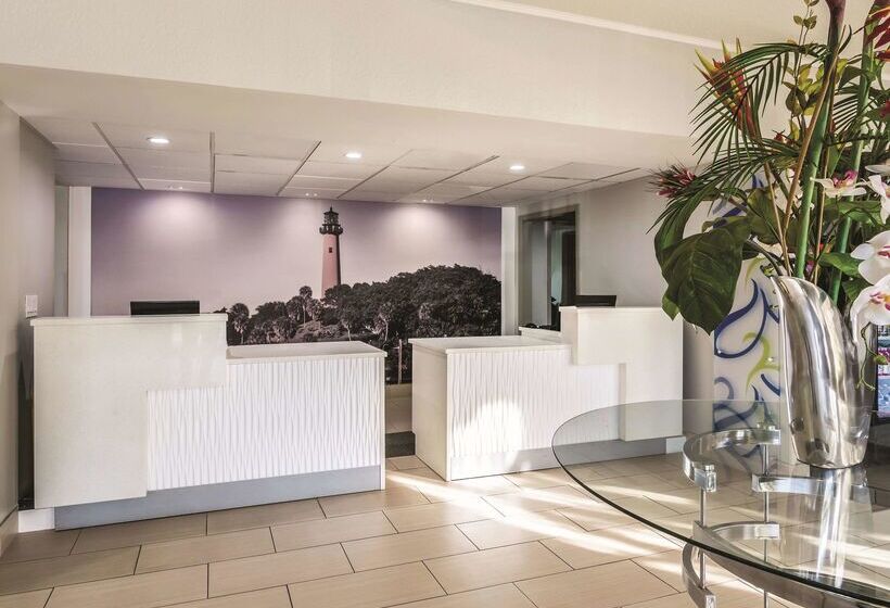 فندق La Quinta Inn By Wyndham Jupiter