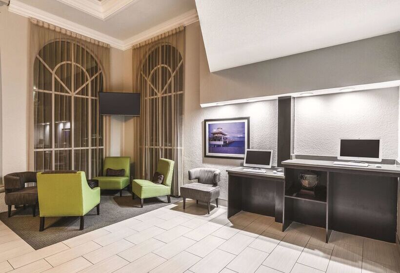 فندق La Quinta Inn By Wyndham Jupiter