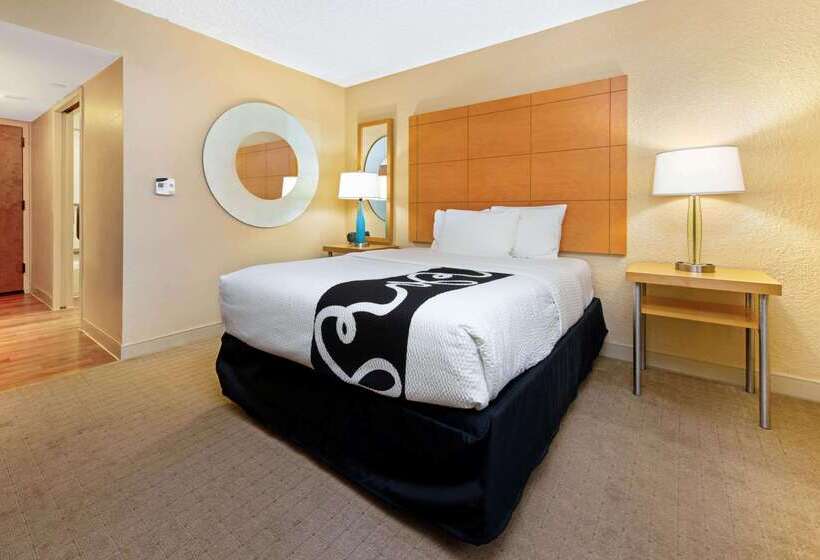 בית מלון כפרי La Quinta By Wyndham Coral Springs South