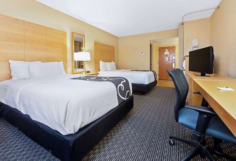 בית מלון כפרי La Quinta By Wyndham Coral Springs South