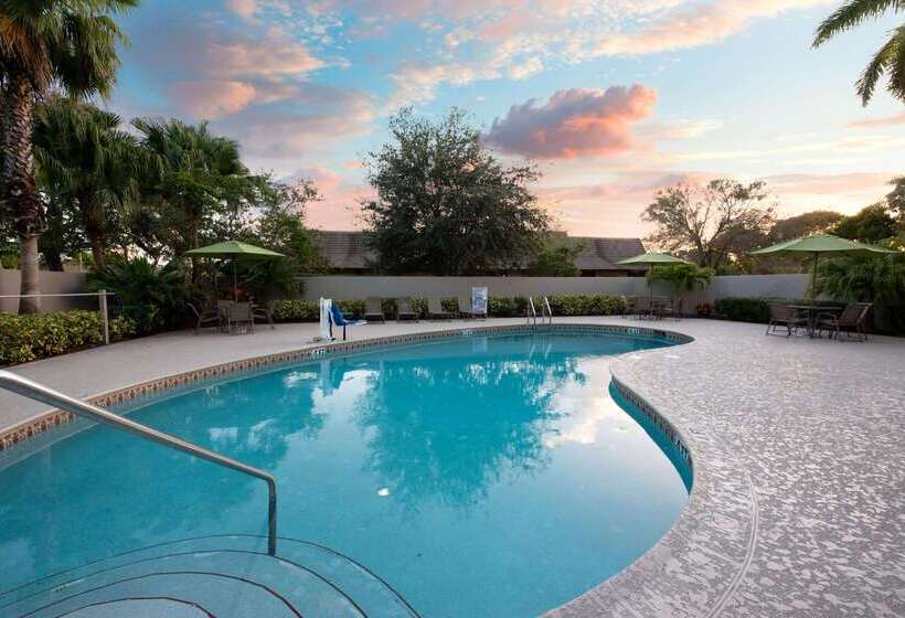 בית מלון כפרי La Quinta By Wyndham Coral Springs South
