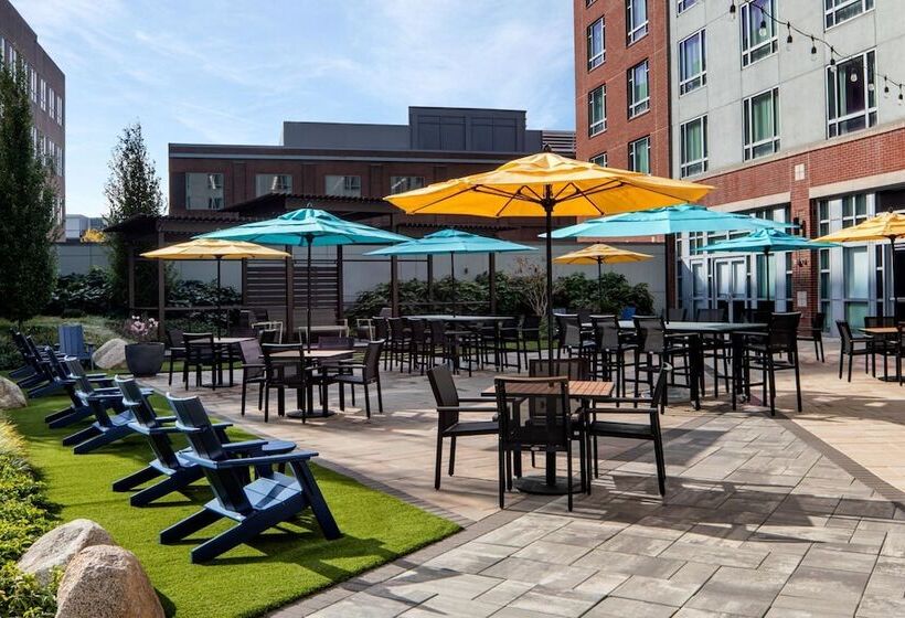 בית מלון כפרי Le Méridien Boston Cambridge