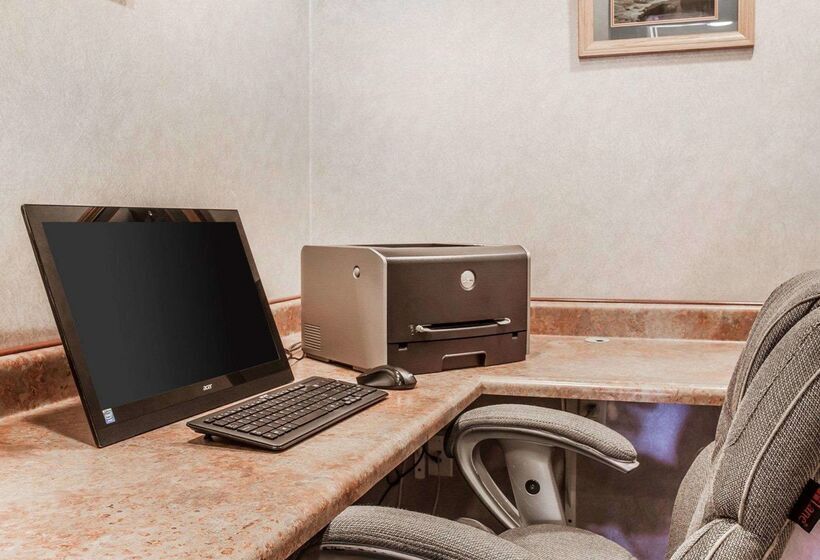 فندق Quality Inn Port Angeles  Near Olympic National Park