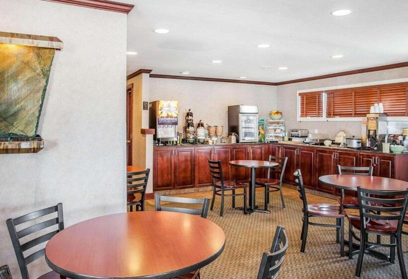 فندق Quality Inn Port Angeles  Near Olympic National Park