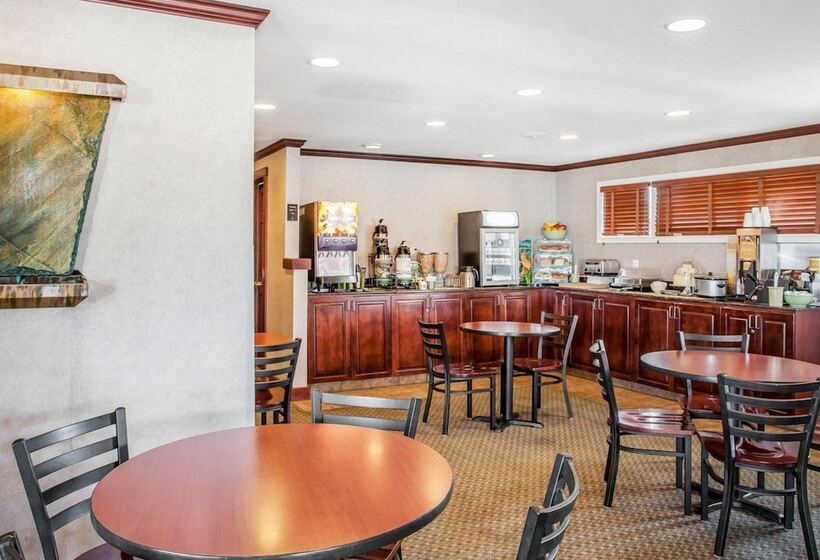 فندق Quality Inn Port Angeles  Near Olympic National Park