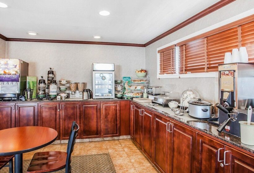 فندق Quality Inn Port Angeles  Near Olympic National Park