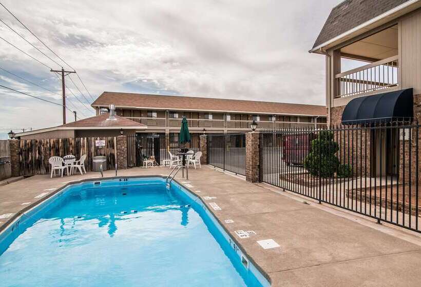 فندق Quality Inn & Suites Near White Sands National Park