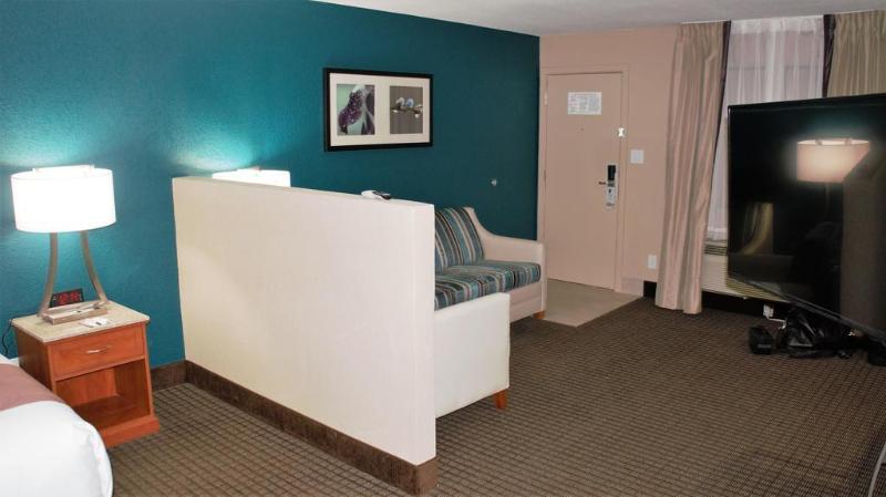 فندق Quality Inn & Suites Near White Sands National Park