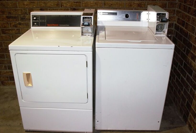 فندق Quality Inn & Suites Near White Sands National Park