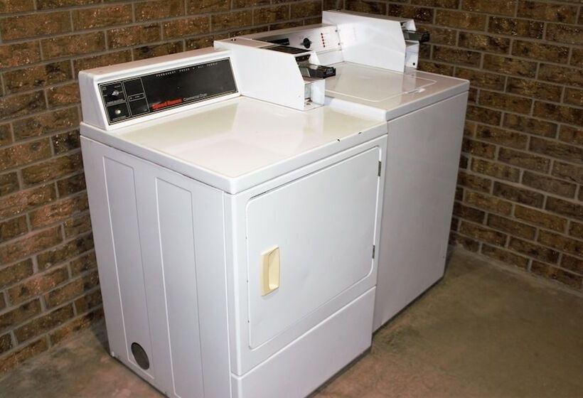 فندق Quality Inn & Suites Near White Sands National Park