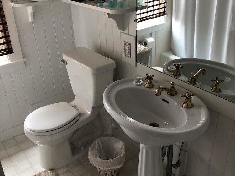 호텔 Red Elephant Inn Bed And Breakfast