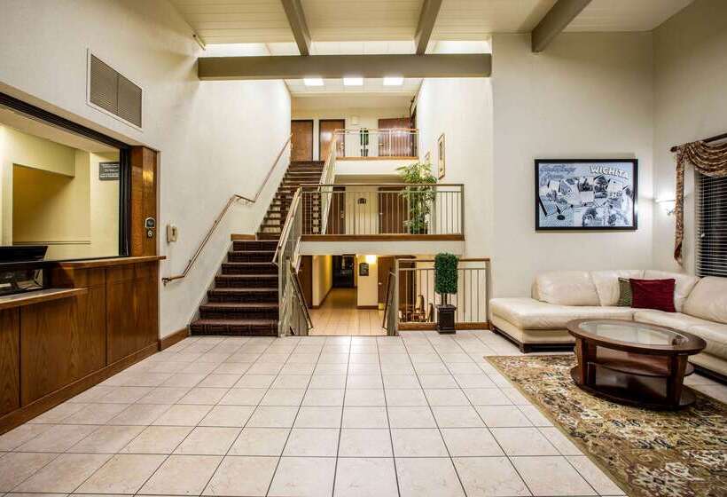 ホテル Spark By Hilton Wichita East