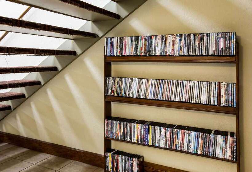 ホテル Spark By Hilton Wichita East