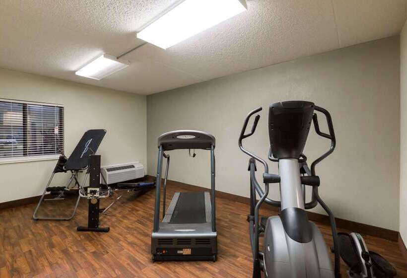 בית מלון כפרי Super 8 By Wyndham Wichita North