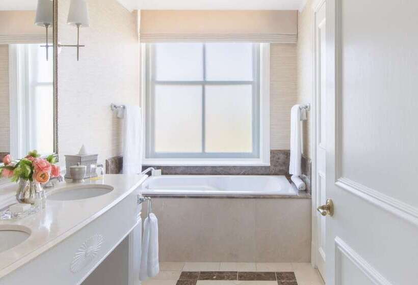 هتل The Hermitage