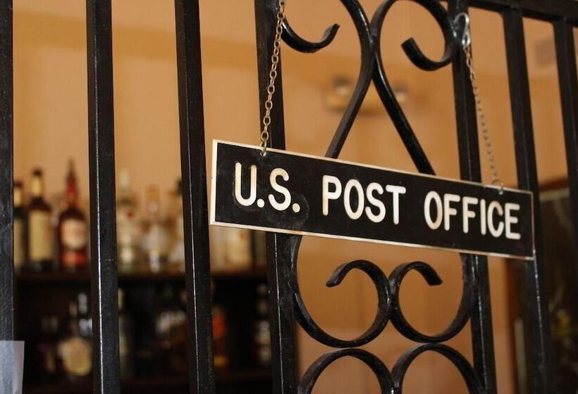 Отель The Lodge At Wakulla Springs