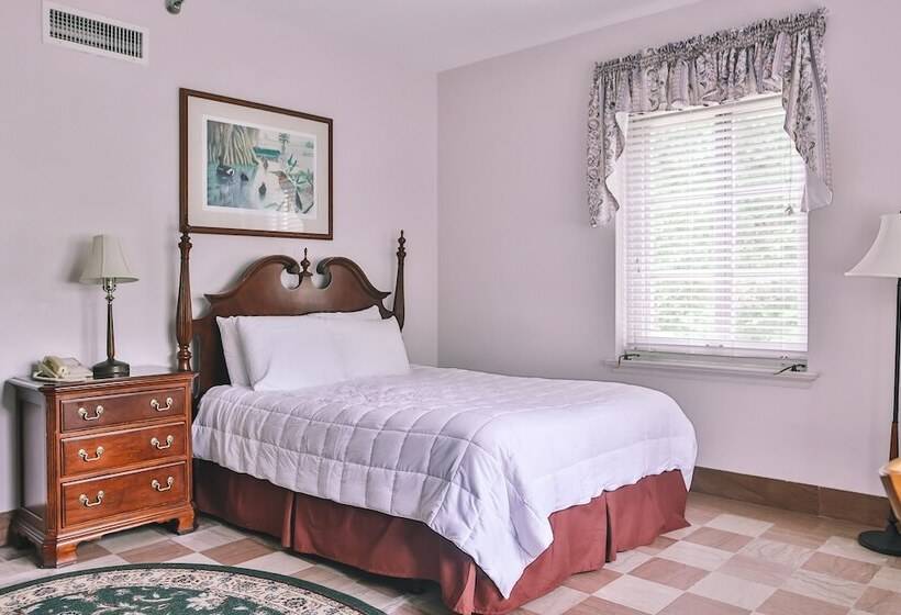 Отель The Lodge At Wakulla Springs