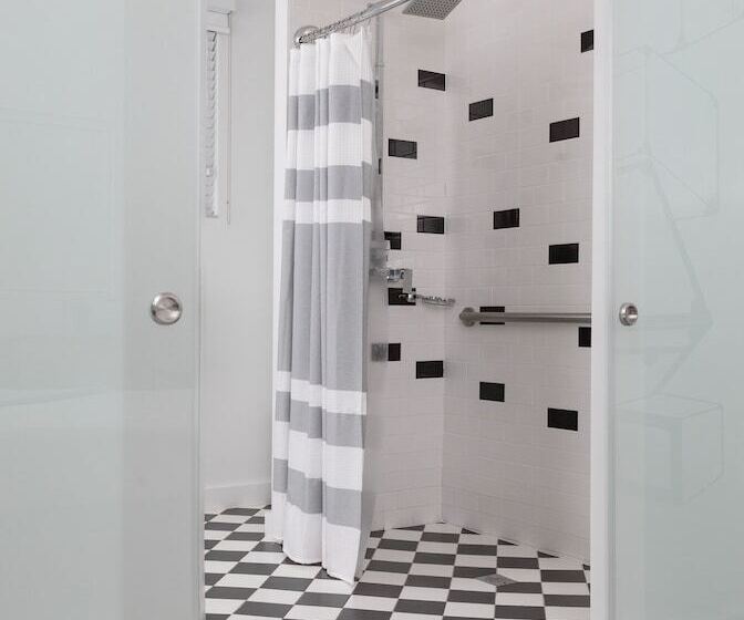 فندق The Vagabond