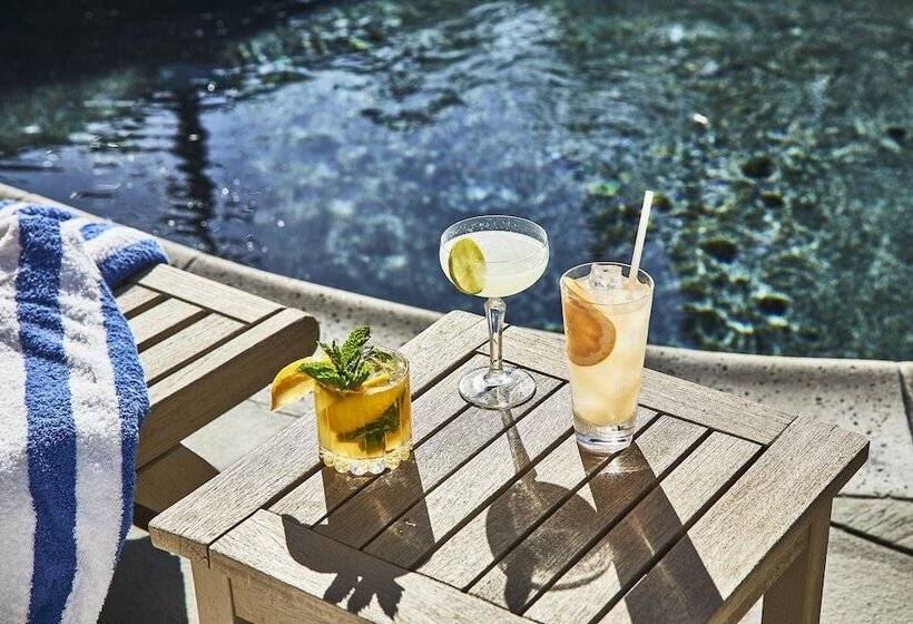 فندق The Vanderbilt, Auberge Resorts Collection