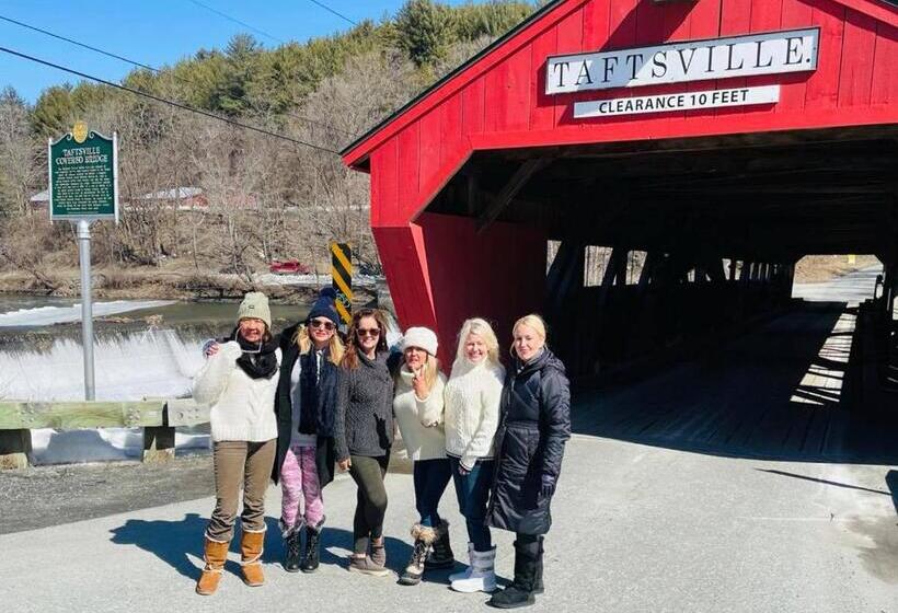 酒店 The Village Inn Of Woodstock