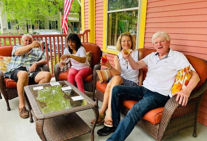 酒店 The Village Inn Of Woodstock