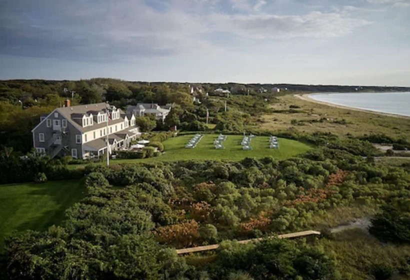 בית מלון כפרי The Wauwinet