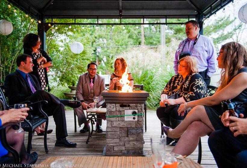 בית מלון כפרי Vandiver Inn