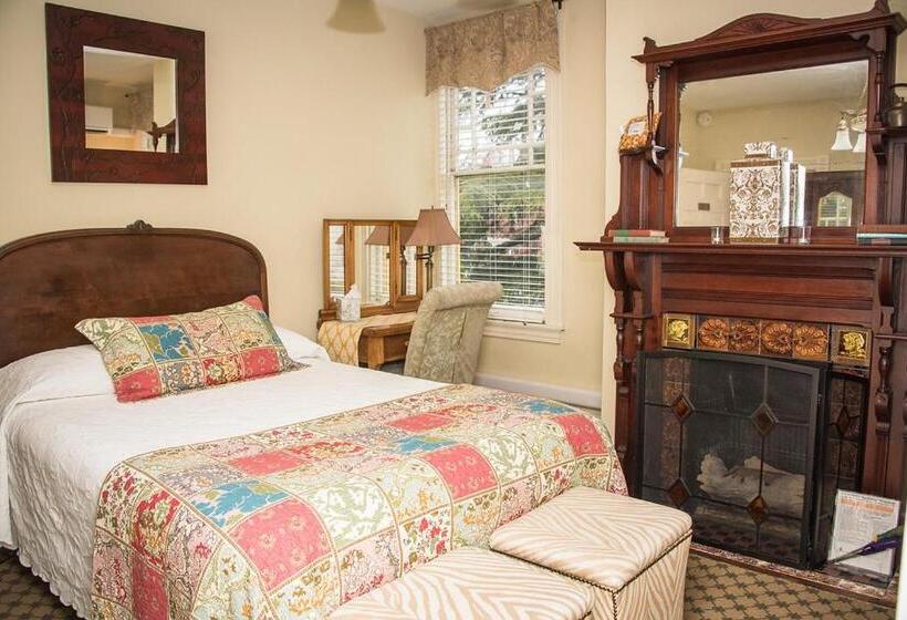 בית מלון כפרי Vandiver Inn