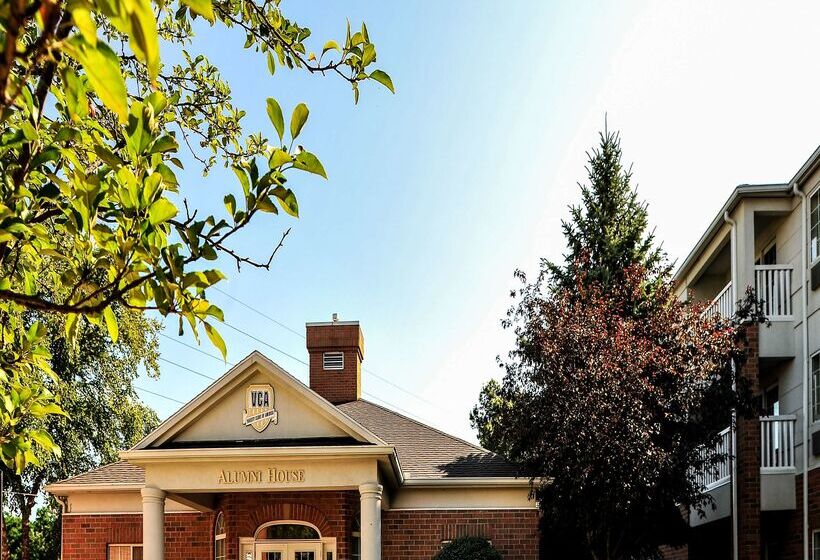 هتل Hilton Vacation Club Varsity Club South Bend, In