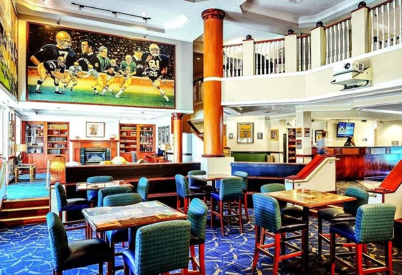 هتل Hilton Vacation Club Varsity Club South Bend, In