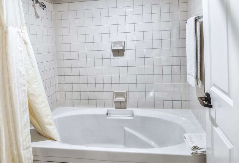 هتل Hilton Vacation Club Varsity Club Tucson