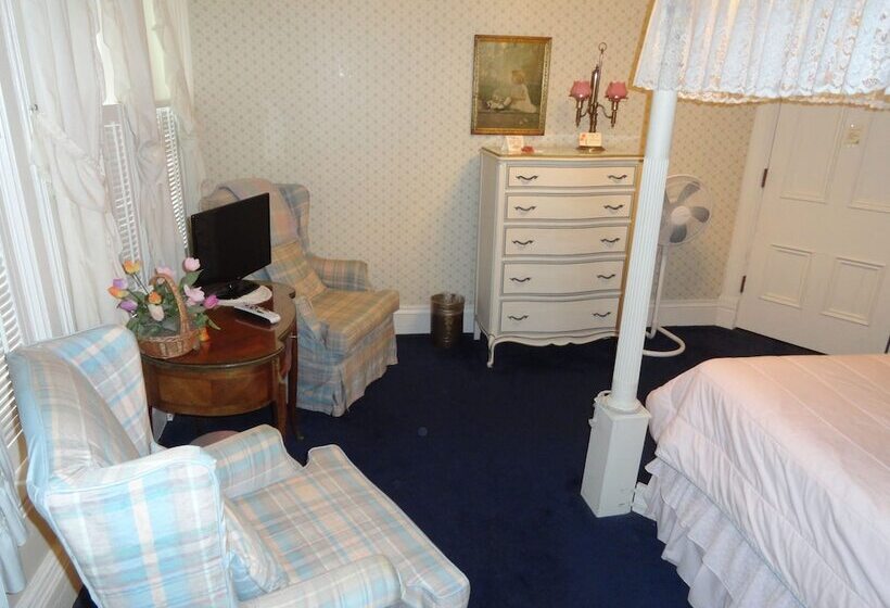 בית מלון כפרי Victorian Inn B&b