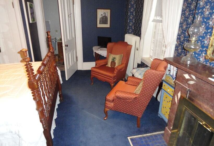 בית מלון כפרי Victorian Inn B&b