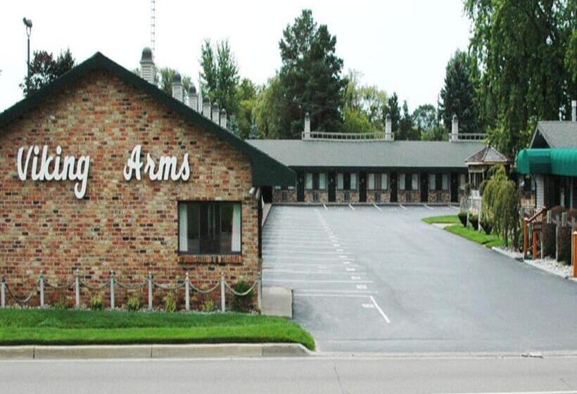 Отель Viking Arms Inn  Ludington