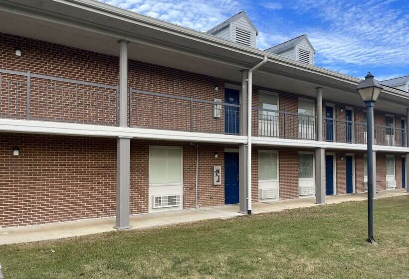 Motel 6 Sandersville, Ga