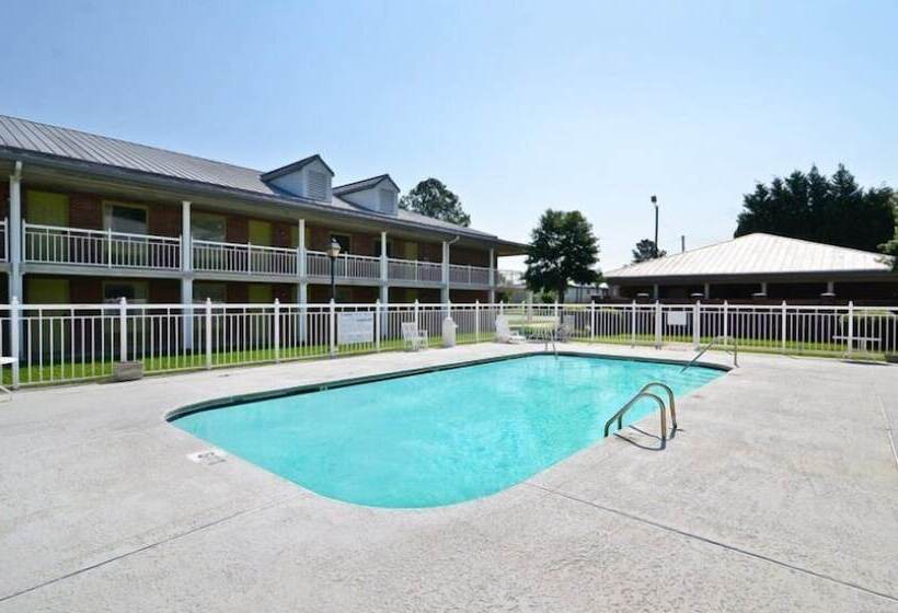 Motel 6 Sandersville, Ga